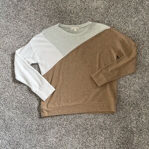 Nine Britton Women's Cream and Brown Crewneck Sweater